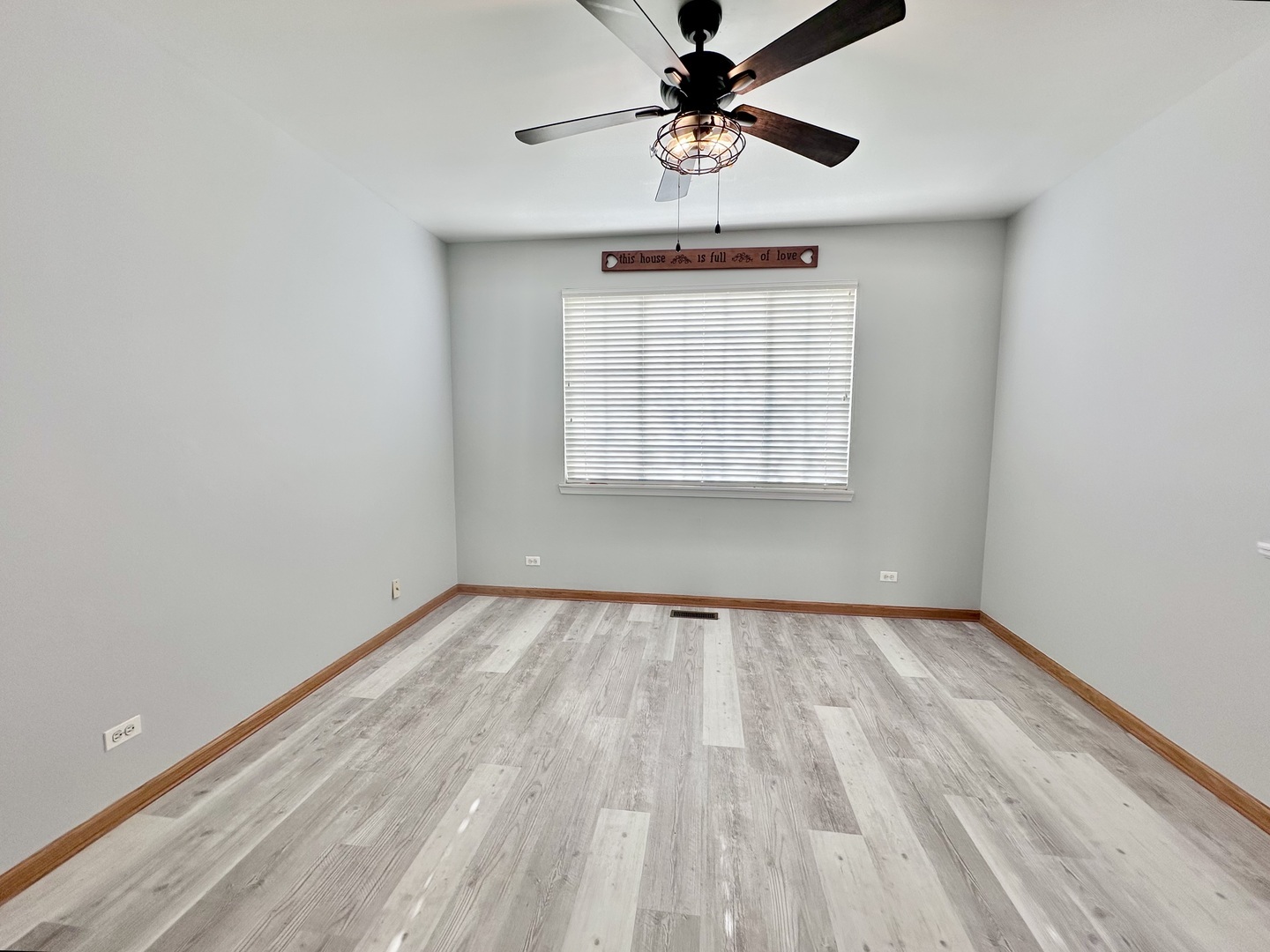 Property Photo: 2278 Twilight Drive 2278 IL 60503