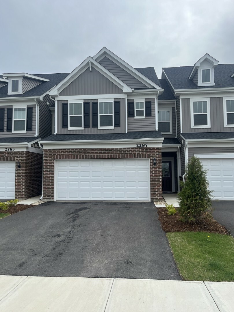 Property Photo: 2287 Ryegrass Lane 66004 IL 60490
