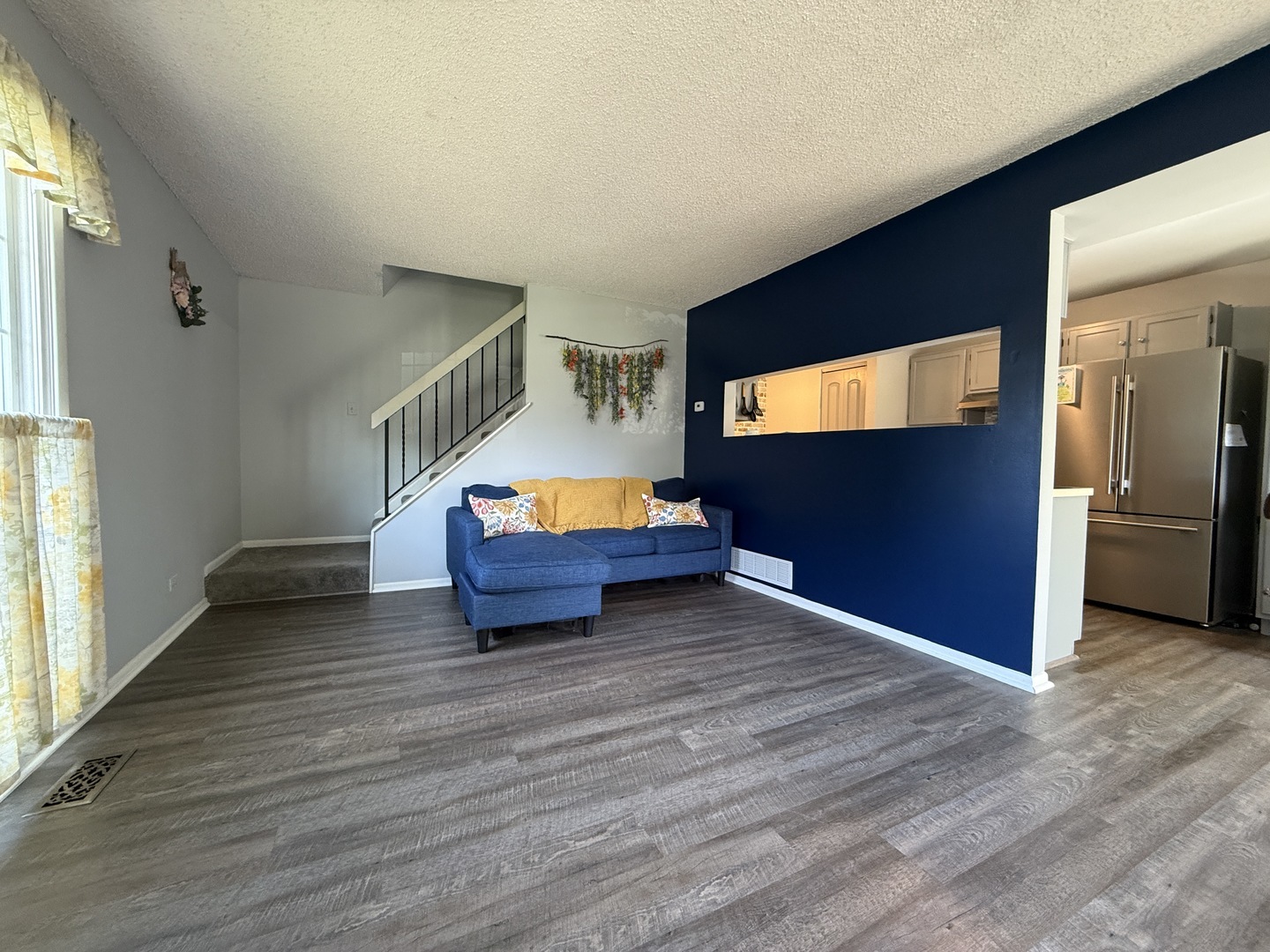 Property Photo: 1668 Valley Forge Court D IL 60189