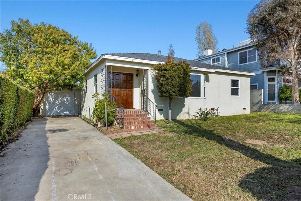 Property Photo: 2814 Pinckard Avenue CA 90278