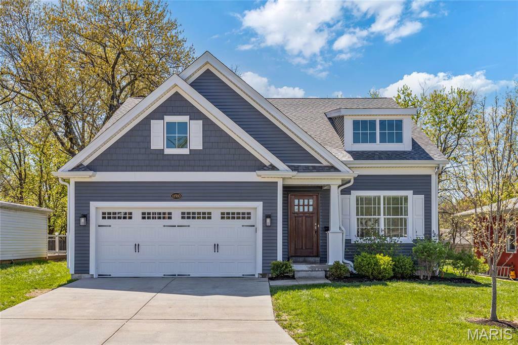Property Photo: 11910 Lillian Avenue MO 63131