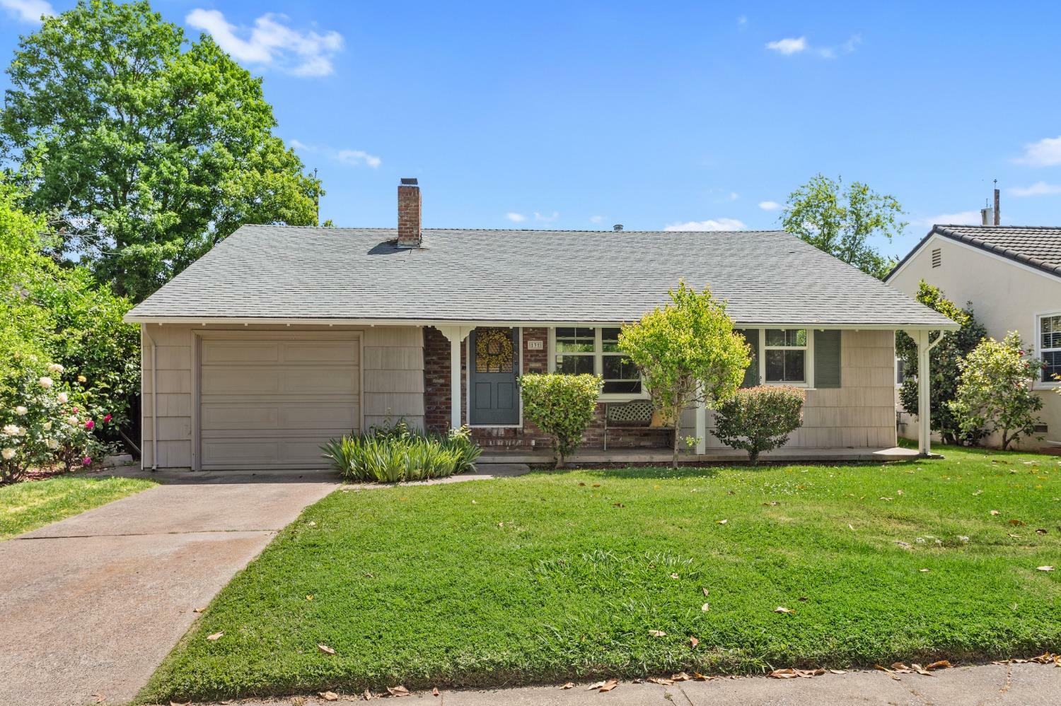 131 46 Street  Sacramento CA 95819 photo