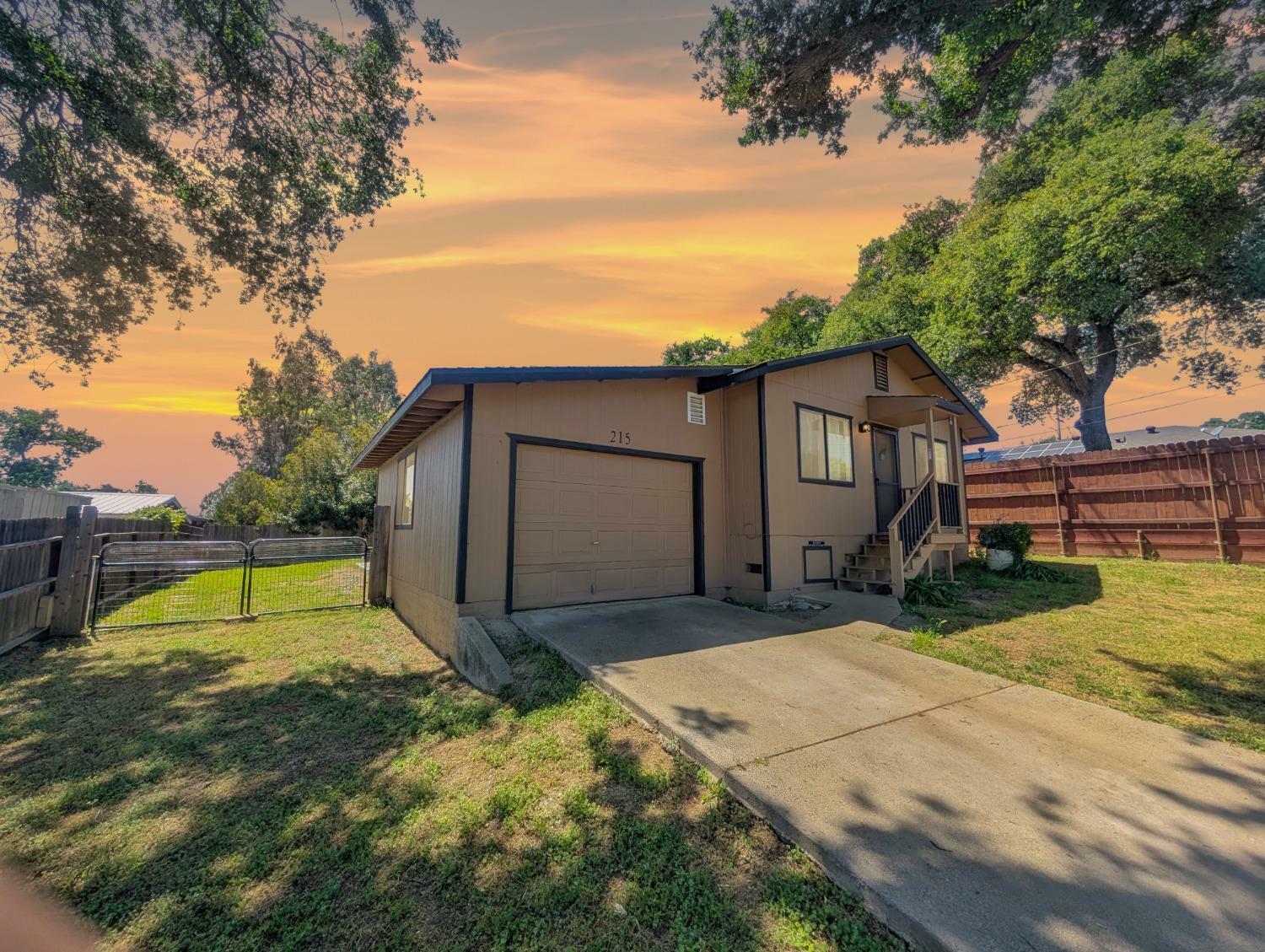Property Photo: 215 Chestnut Street CA 95252