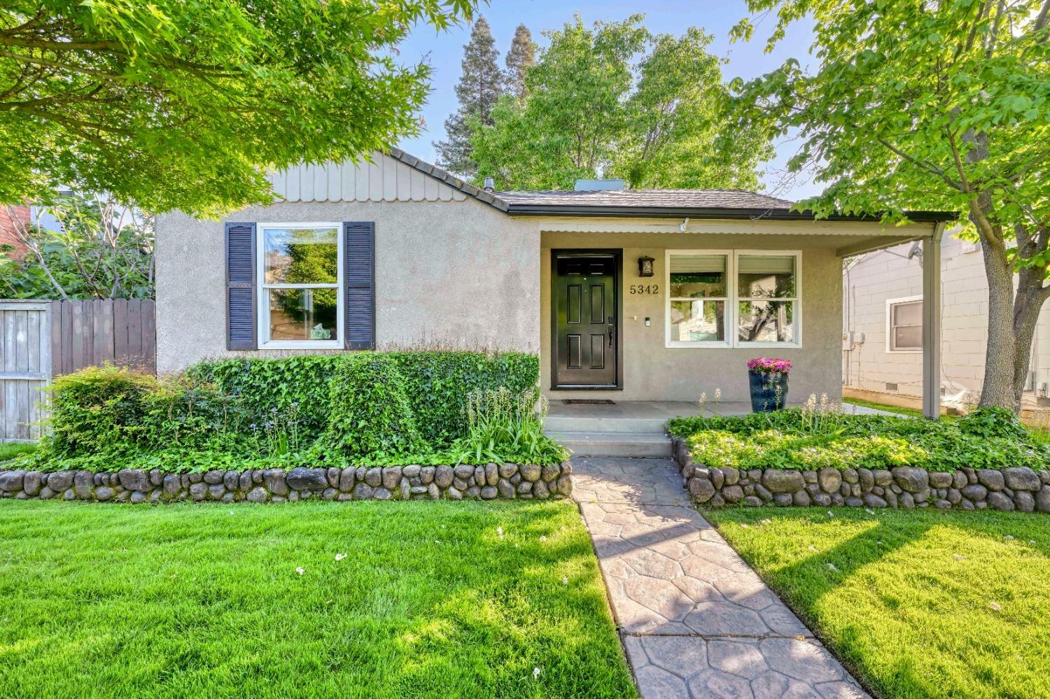 5342 K Street  Sacramento CA 95819 photo