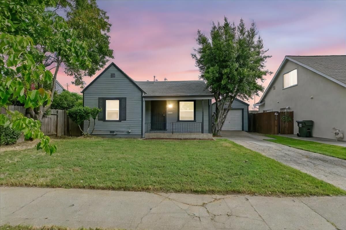 Property Photo:  5409 S Street  CA 95819 