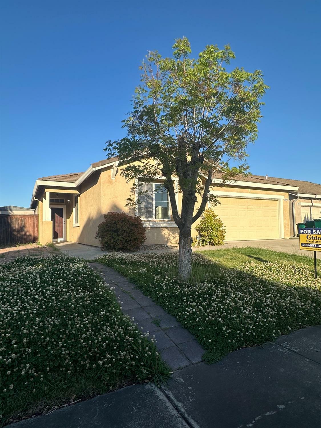 Property Photo:  3842 Holdrege  CA 95206 