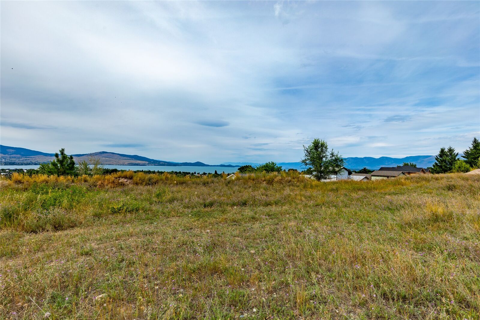 Property Photo:  998 Hillside Court  MT 59860 