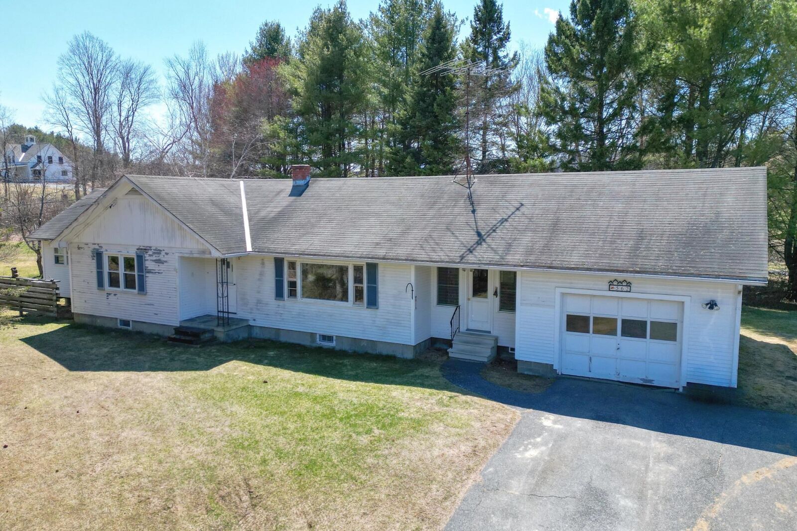 Property Photo: 562 Quechee West Hartford Road VT 05001-2131
