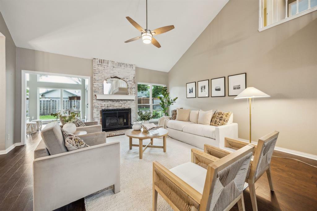 Property Photo: 2015 Oakbluff Drive TX 75007