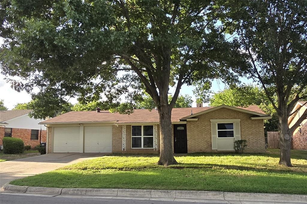 Property Photo: 1171 Dublin Drive TX 76134