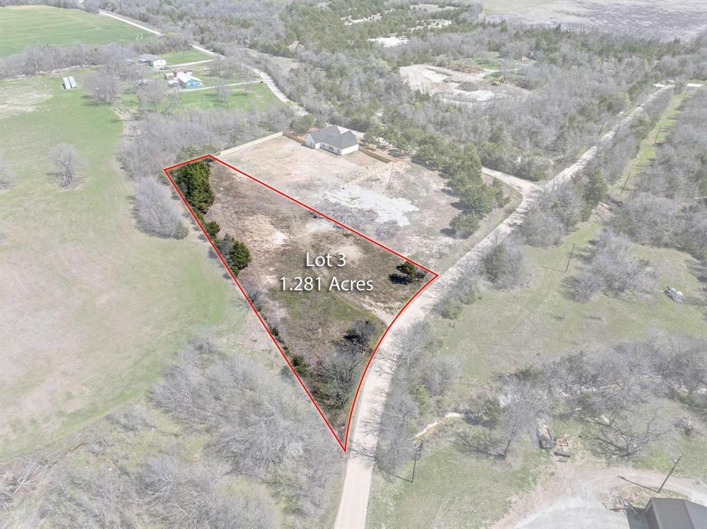Property Photo:  944 County Road 26720  TX 75446 