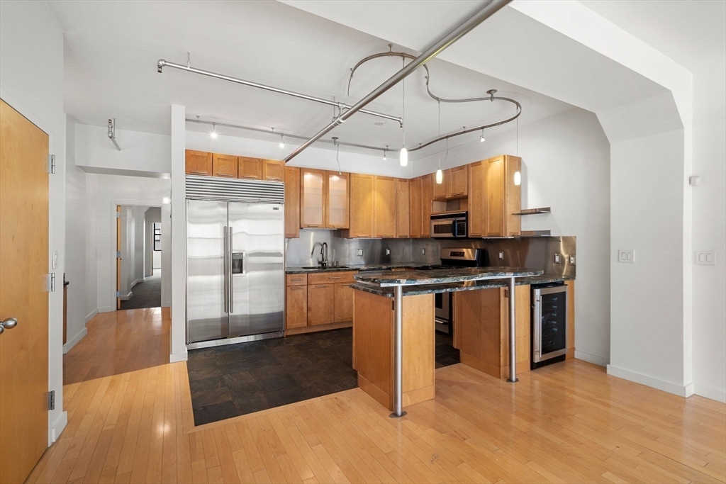 Property Photo:  453 Washington St 8A  MA 02111 