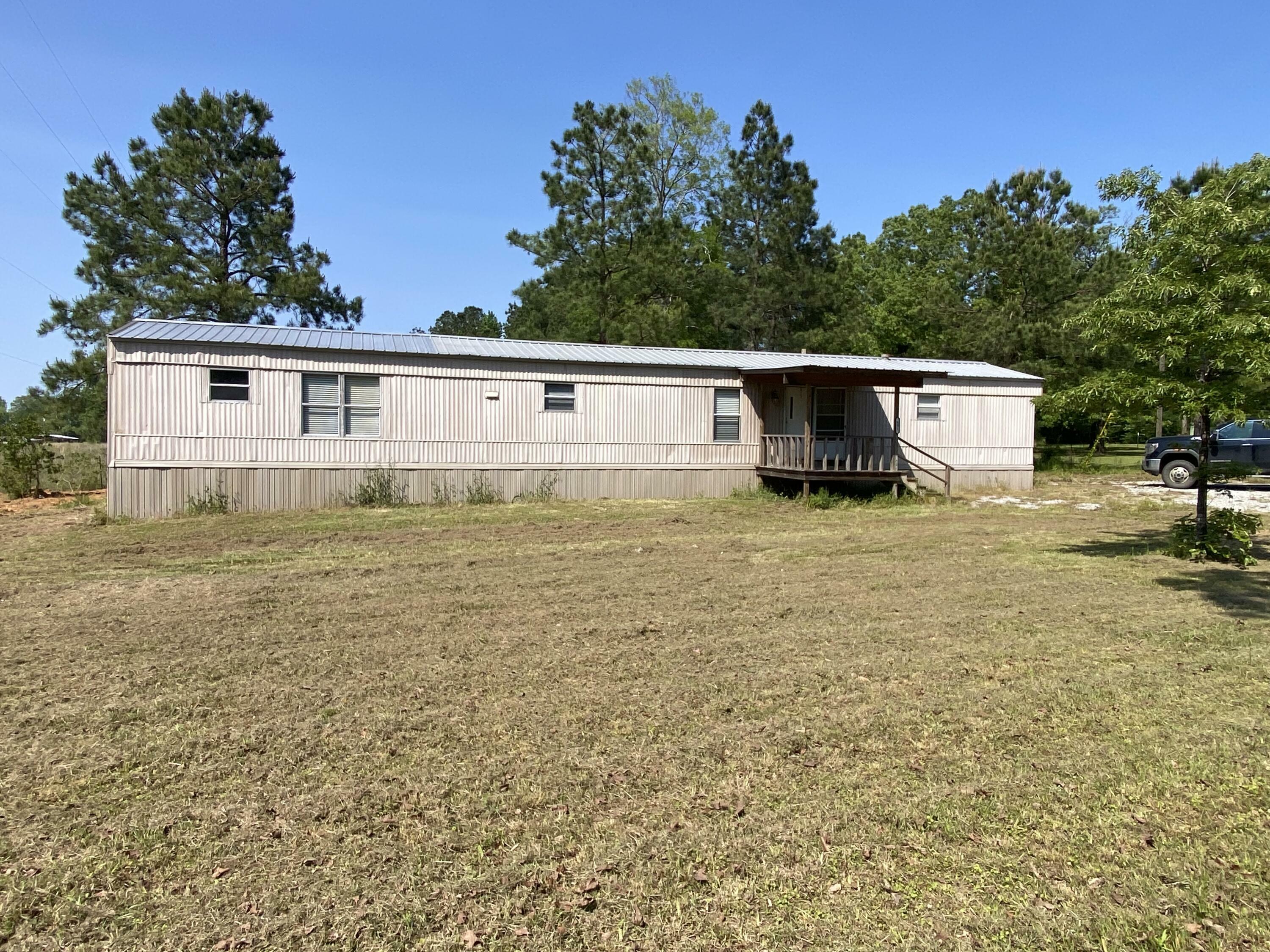 Property Photo: 991 Hwy 121 LA 71438