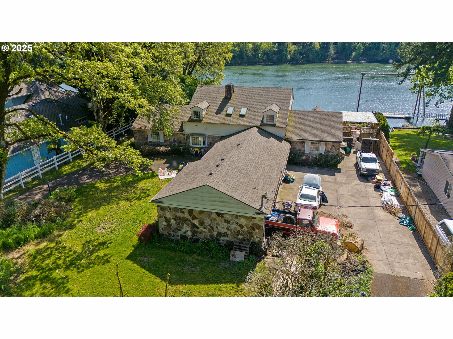 16169 SE River Forest Pl  Milwaukie OR 97267 photo