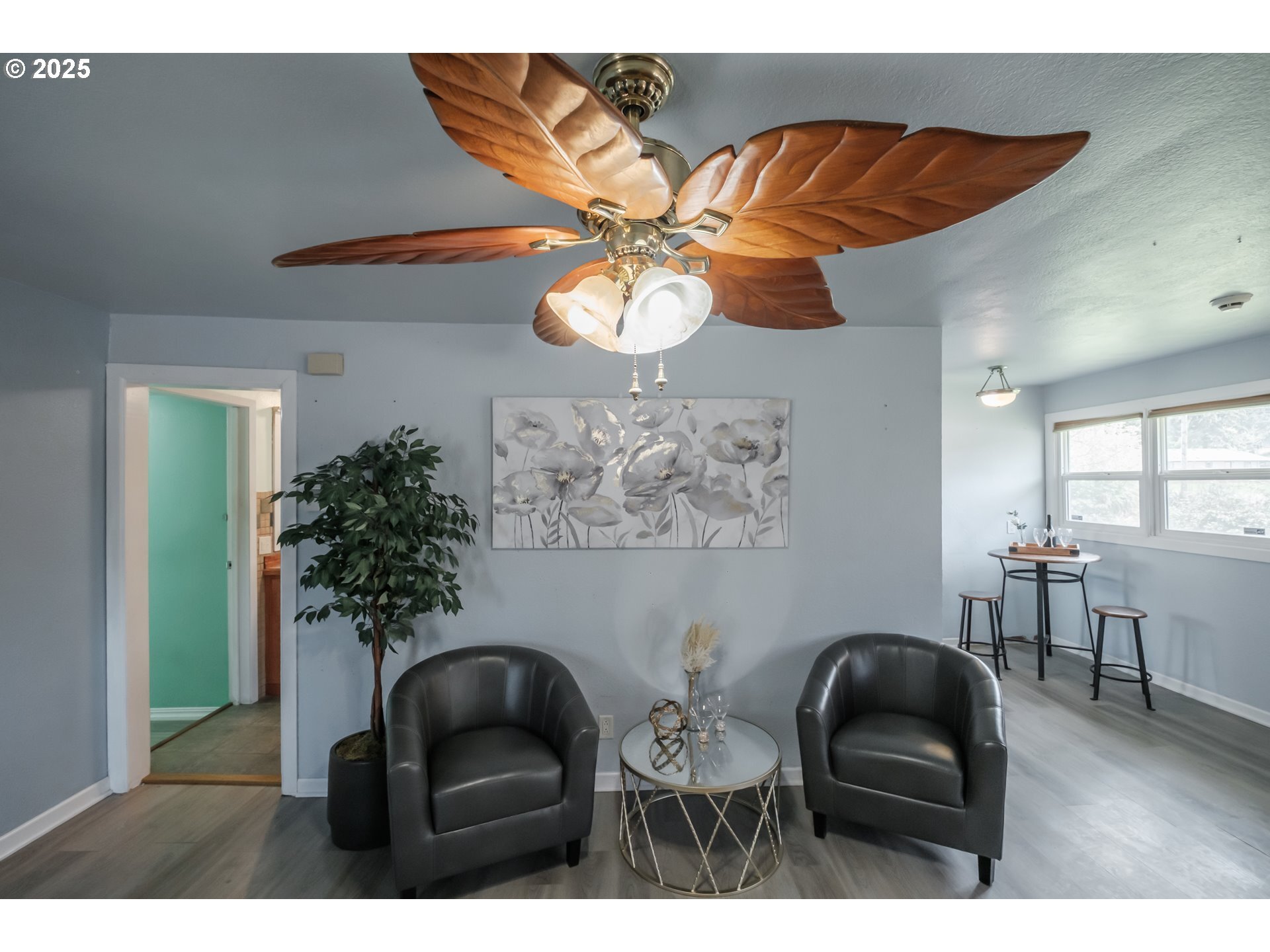 Property Photo: 6810 Main St OR 97478