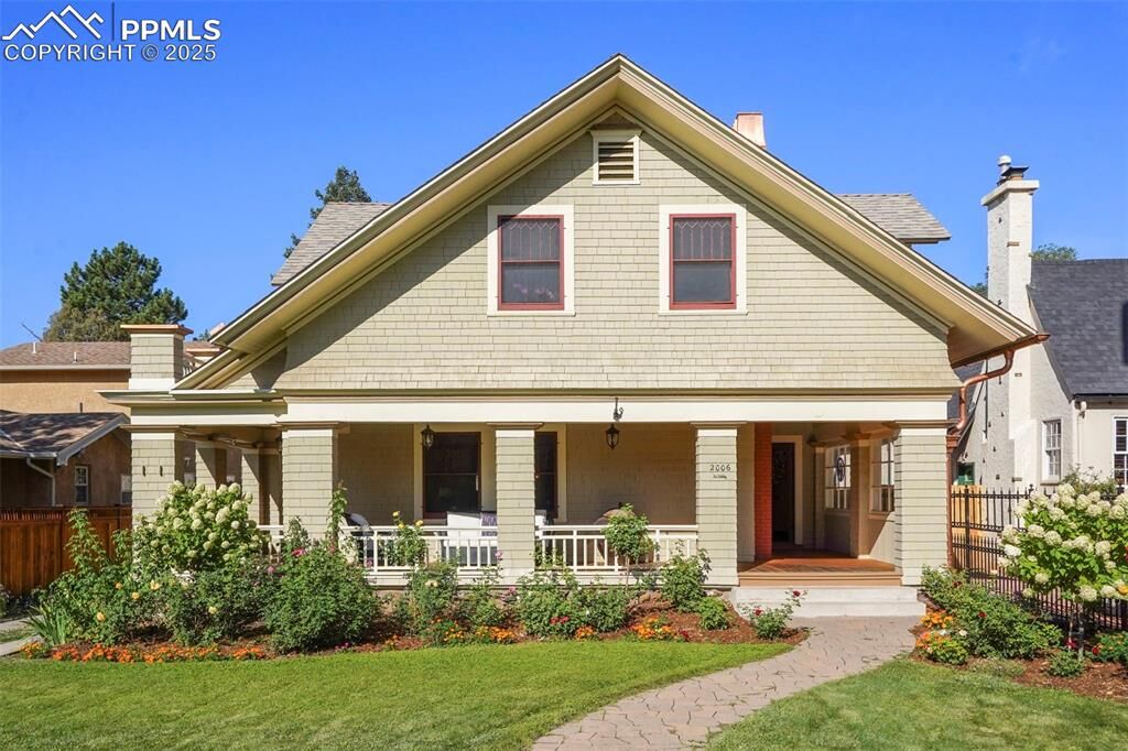 Property Photo:  2006 N Cascade Avenue  CO 80907 