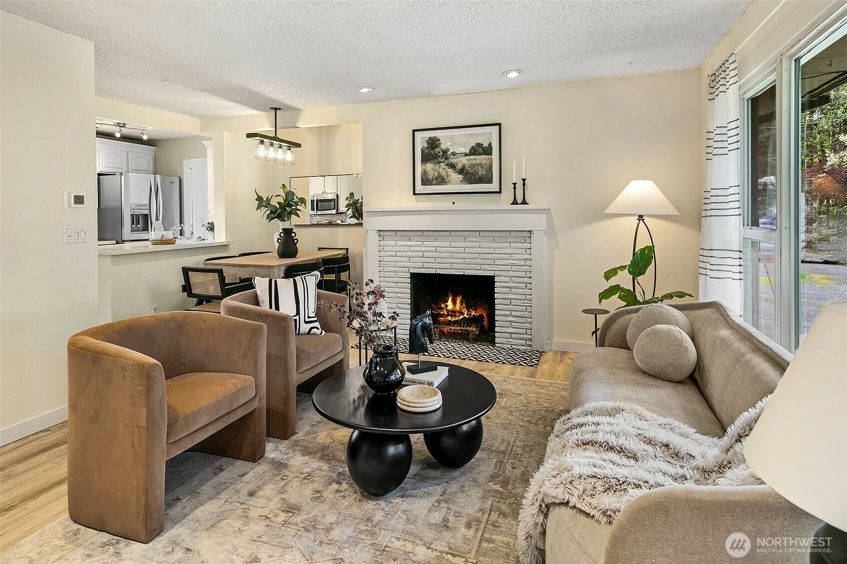 Property Photo: 12910 6th Avenue S WA 98168