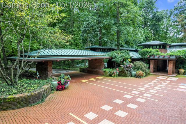 Property Photo:  5140 Turtle Point Drive  MI 48105 