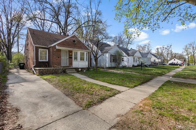 Property Photo: 18255 Patton Street MI 48219