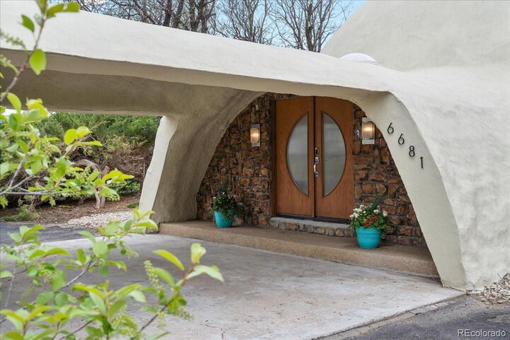 Property Photo:  6681 S Abilene Way  CO 80111