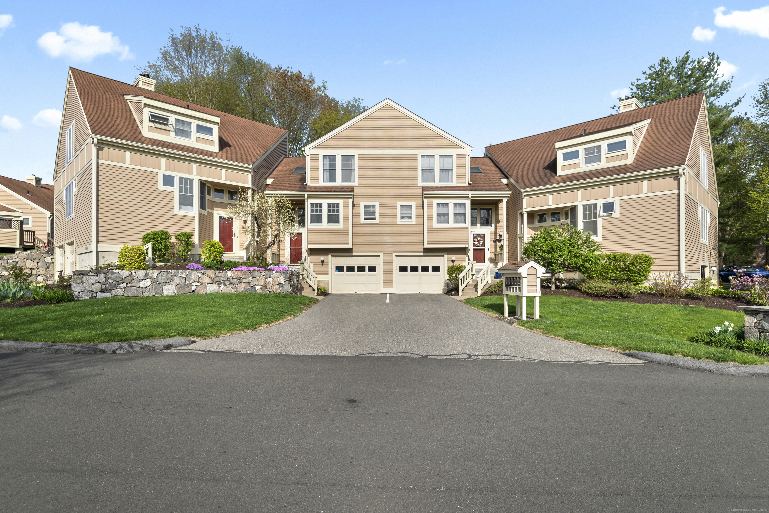 75 Brittania Road 75  Danbury CT 06811 photo