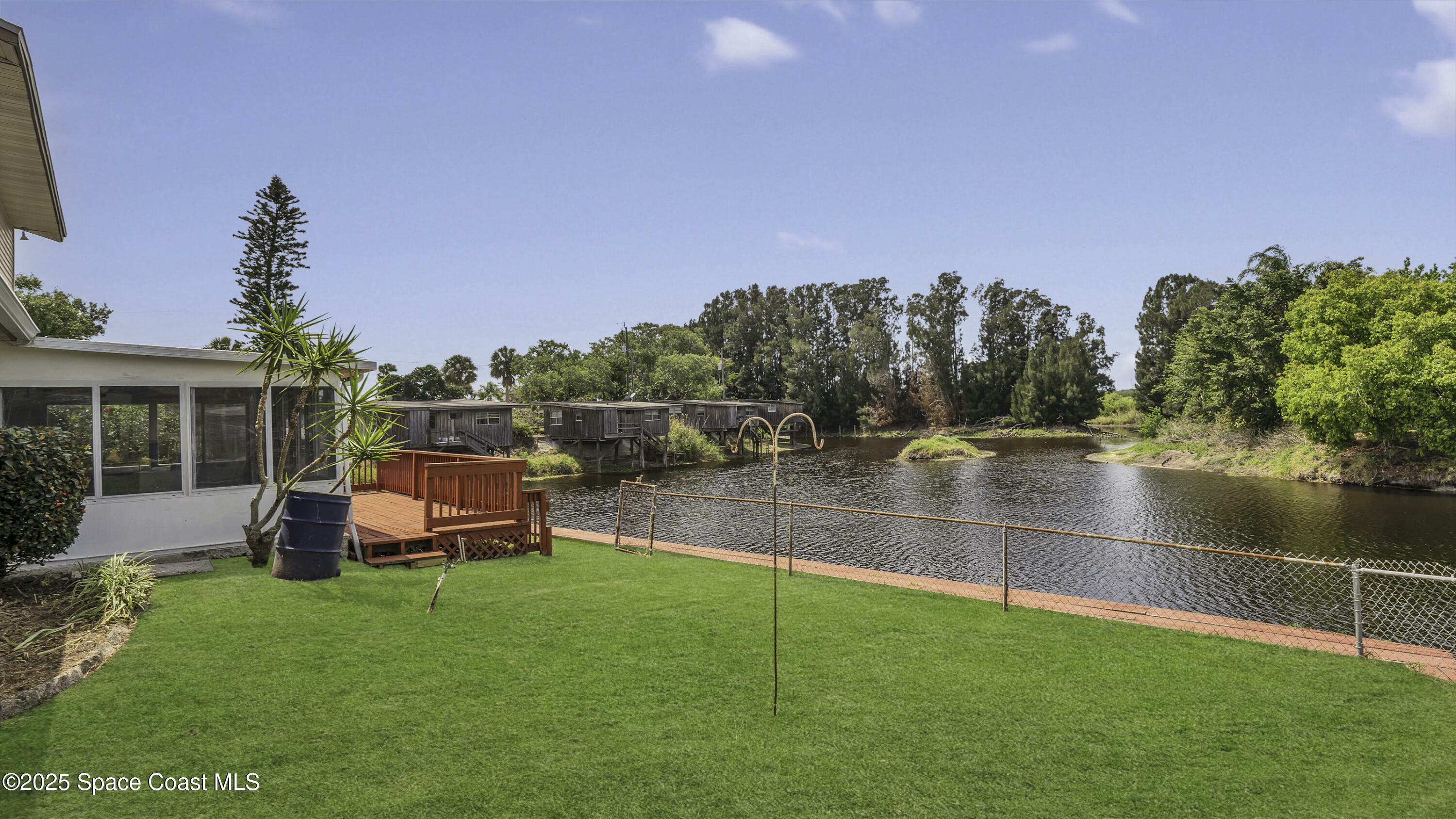 Property Photo: 850 Cardinal Road FL 32926