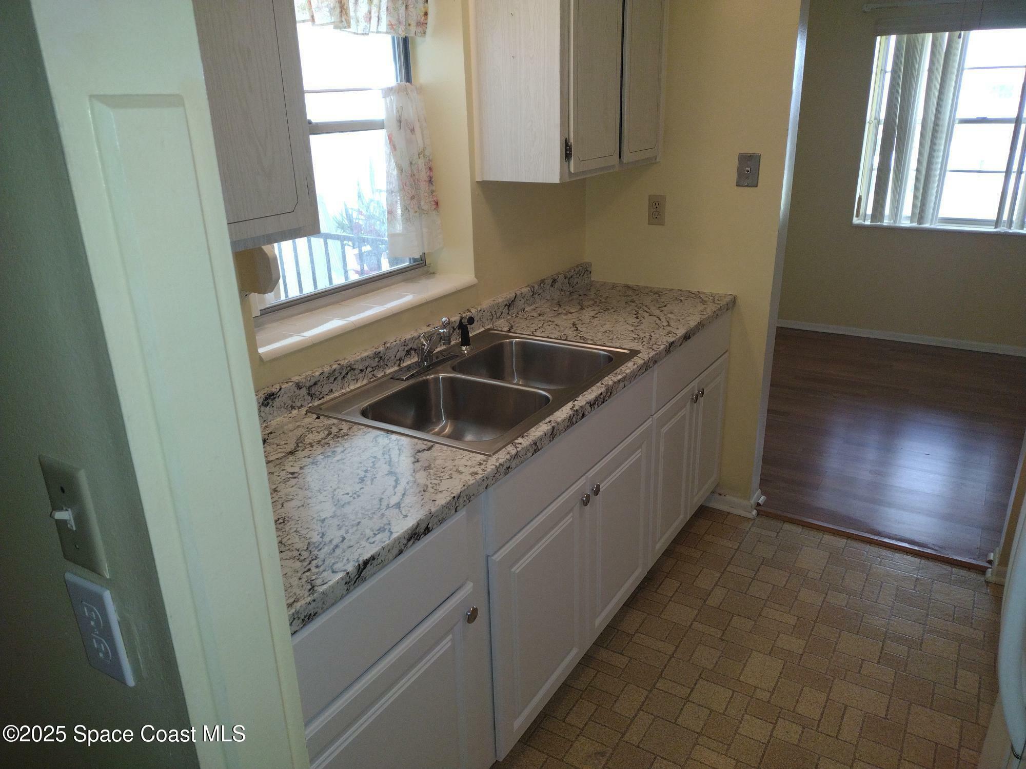 Property Photo: 190 E Olmstead Drive FL 32780