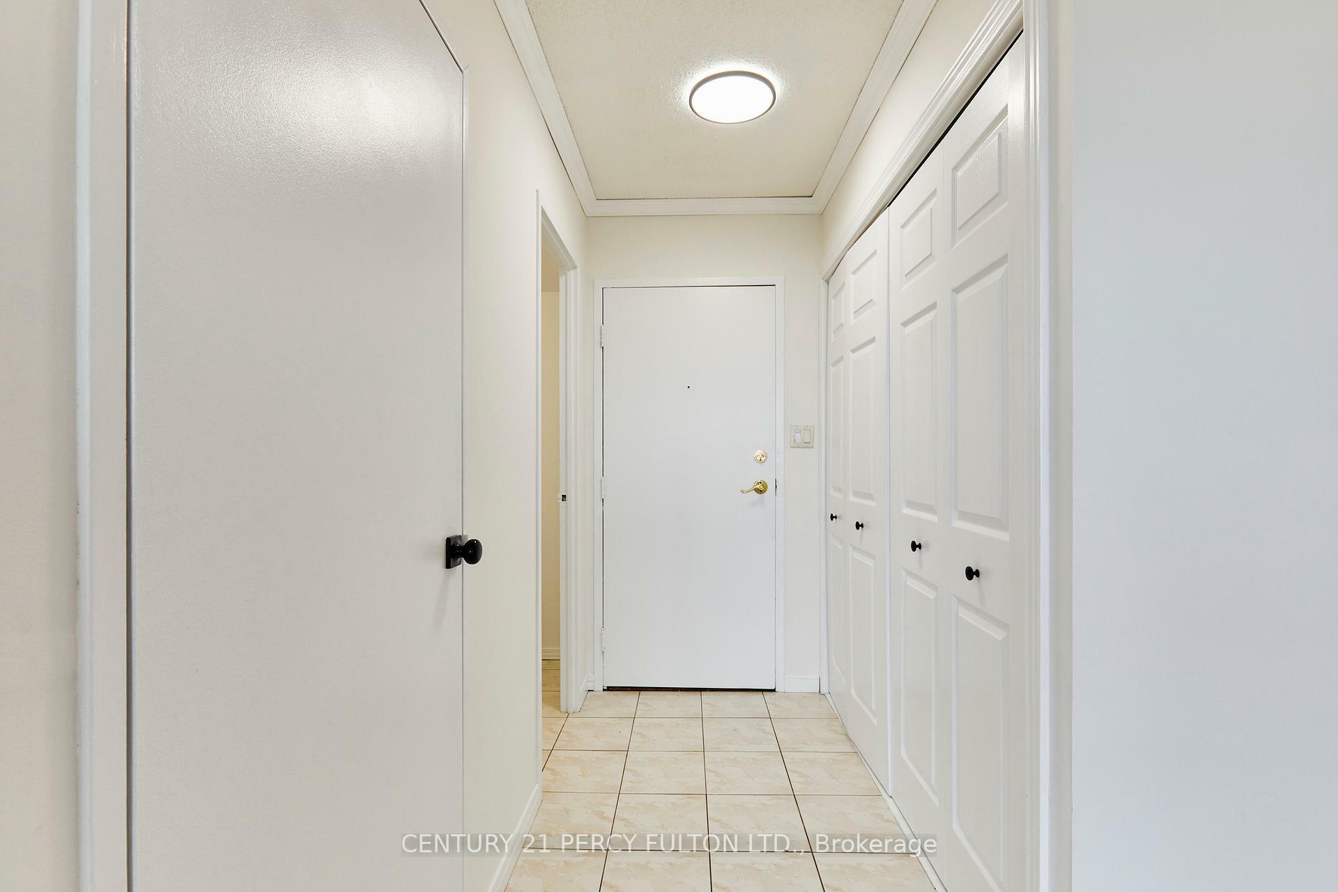 Photo de la propriété: 55 William Street E Ph12 ON L1G 7C9
