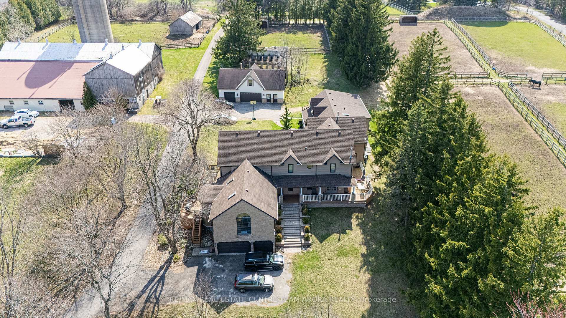 Property Photo: 345 Freelton Road ON N0B 2J0