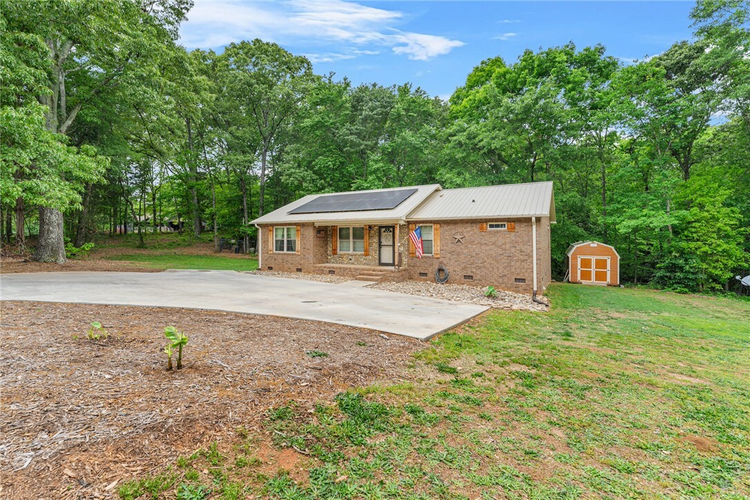 Property Photo: 5117 Davis Circle SC 29625