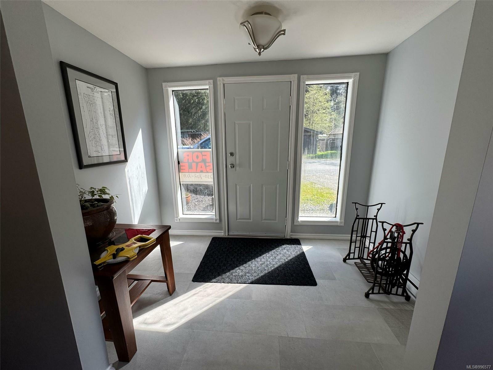 Property Photo:  123 Maquinna Ave  BC V0P 2A0 