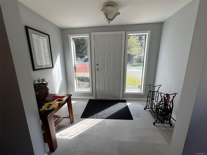 Property Photo:  123 Maquinna Ave  BC V0P 2A0 