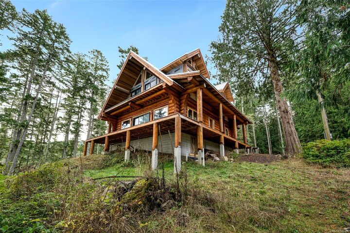 Property Photo: 998 Gillespie Rd BC V9Z 0Z5