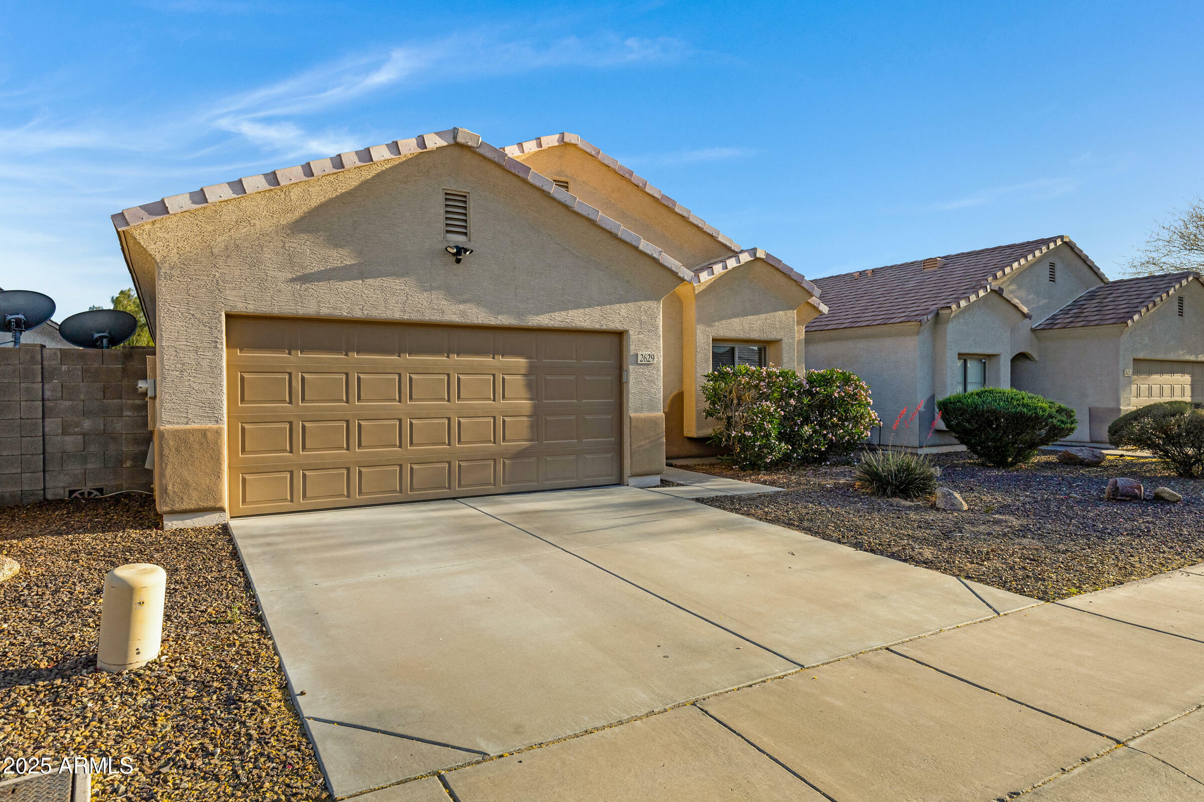 Property Photo: 2629 E Hidalgo Avenue AZ 85040