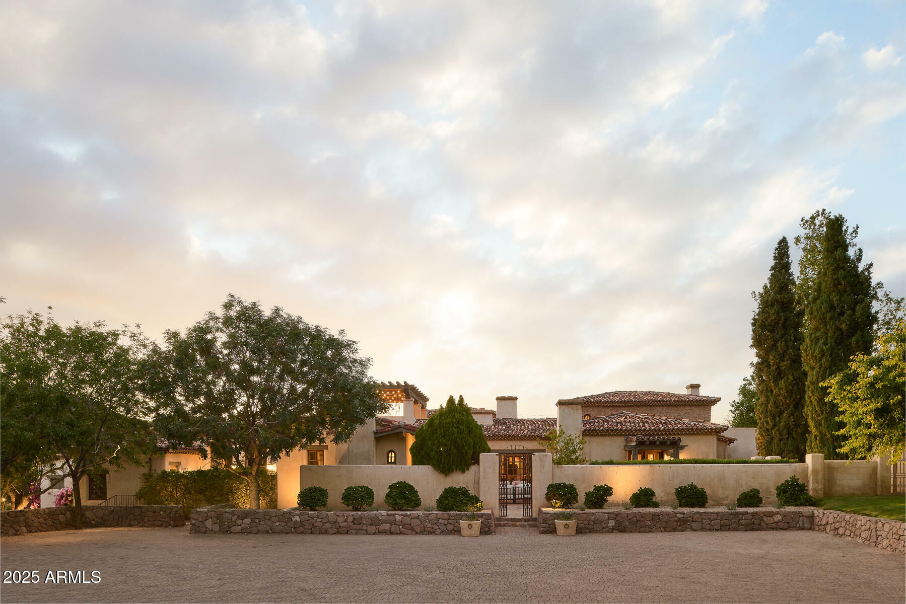 Property Photo: 7525 N Shadow Mountain Road AZ 85253