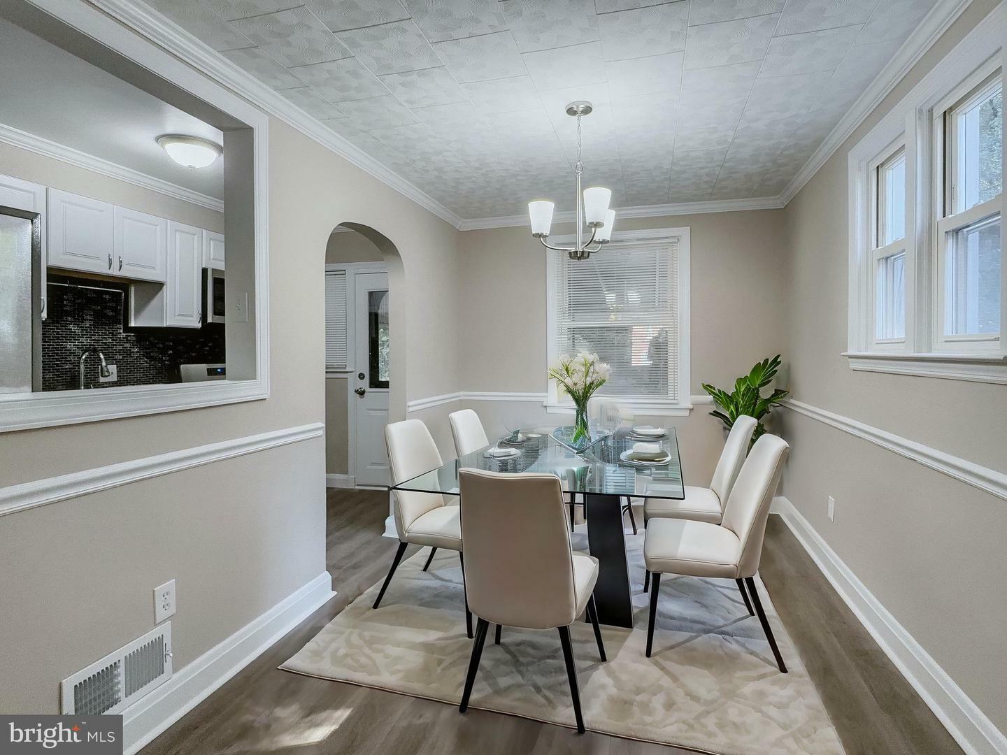 Property Photo: 5945 Lillyan Avenue MD 21206