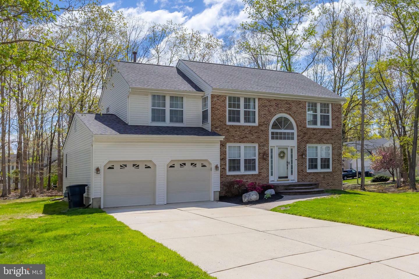 Property Photo: 1700 Currant Court NJ 08094