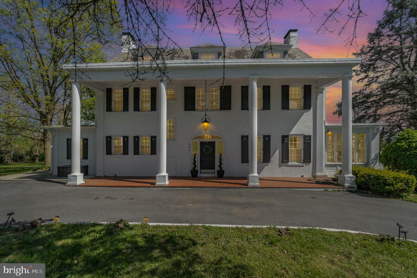 Property Photo: 403 E Fourth Street PA 17268