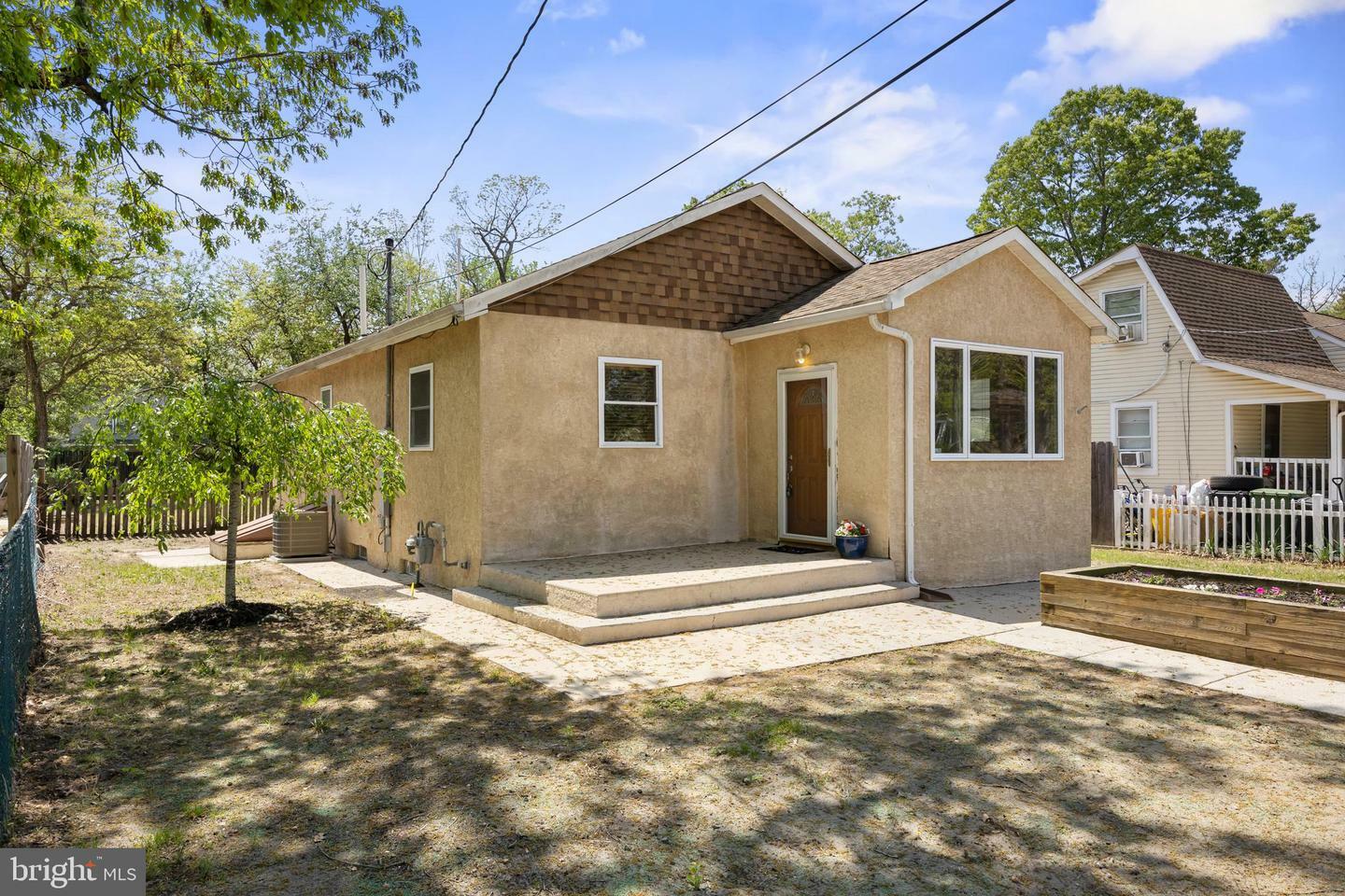 Property Photo: 106 E 13th Avenue NJ 08021