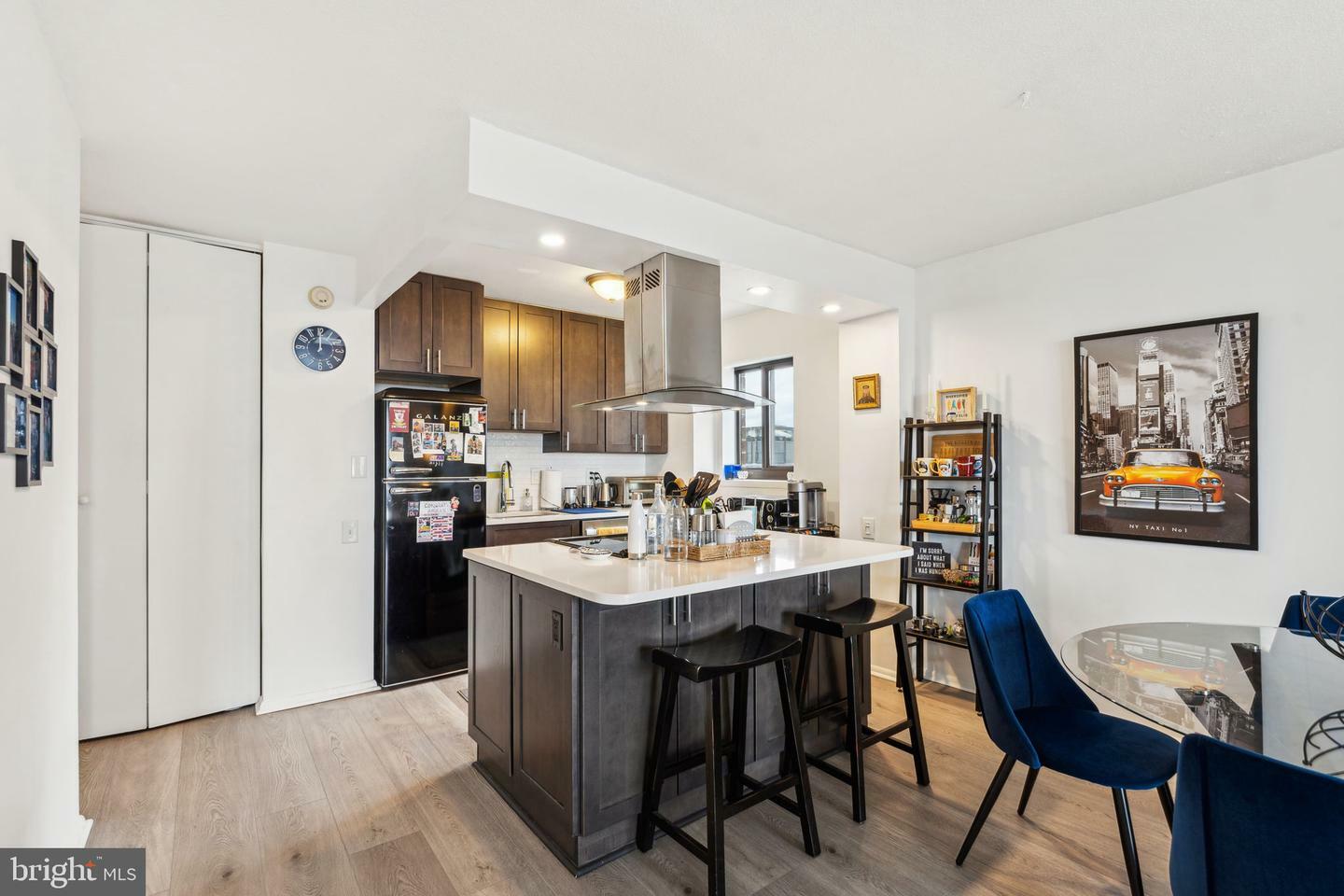 Property Photo: 1420 Locust Street 17R PA 19102