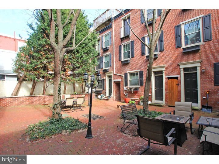 968 N Lawrence Street R  Philadelphia PA 19123 photo