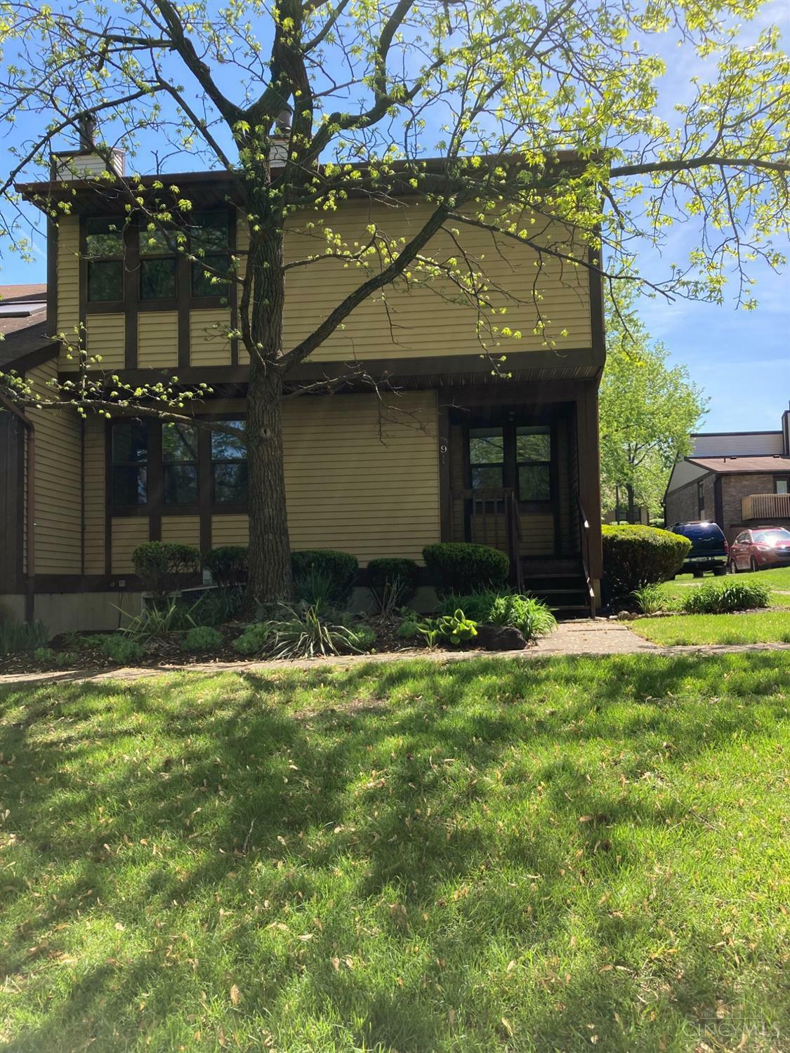 Property Photo: 9 Eland Ct OH 45014