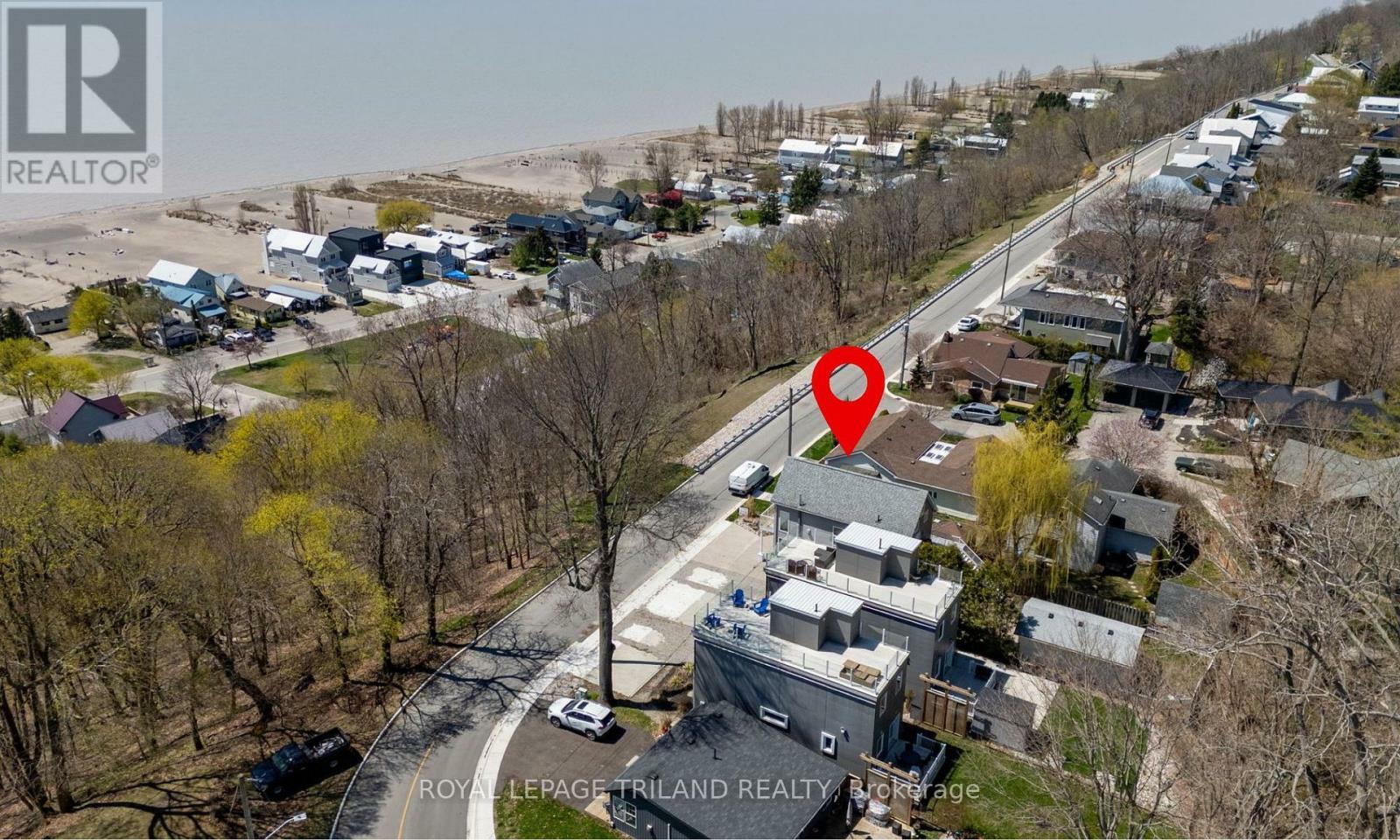 Property Photo: 387 Front Street ON N5L 1G2