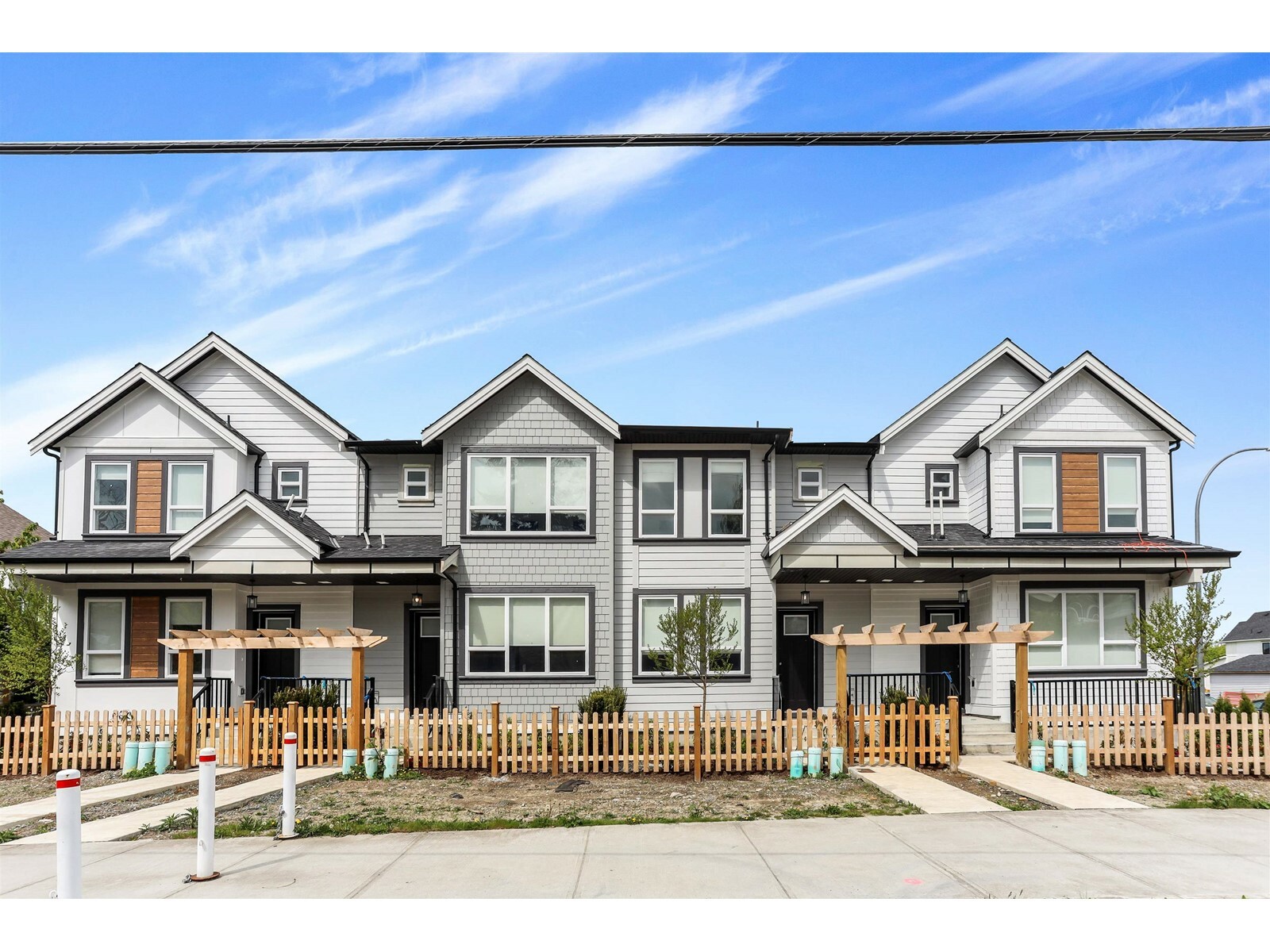Property Photo: 20961 83 BC V2Y 4K4