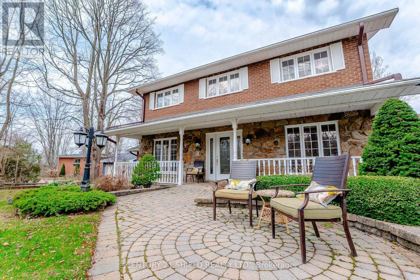 Property Photo: 16008 Lakeside Drive ON K0C 1P0