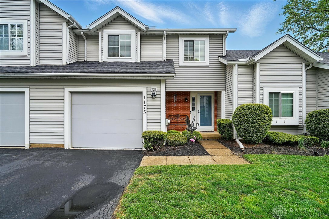 Property Photo: 1175 Bay Harbour Circle OH 45458