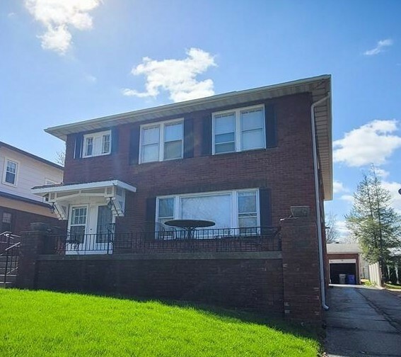 Property Photo: 1527 W Macon Street IL 62522
