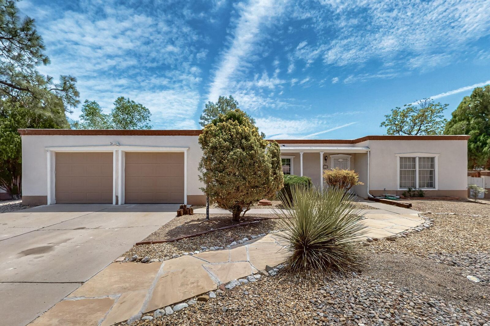Property Photo:  4112 Cherrydale Court NW  NM 87107 