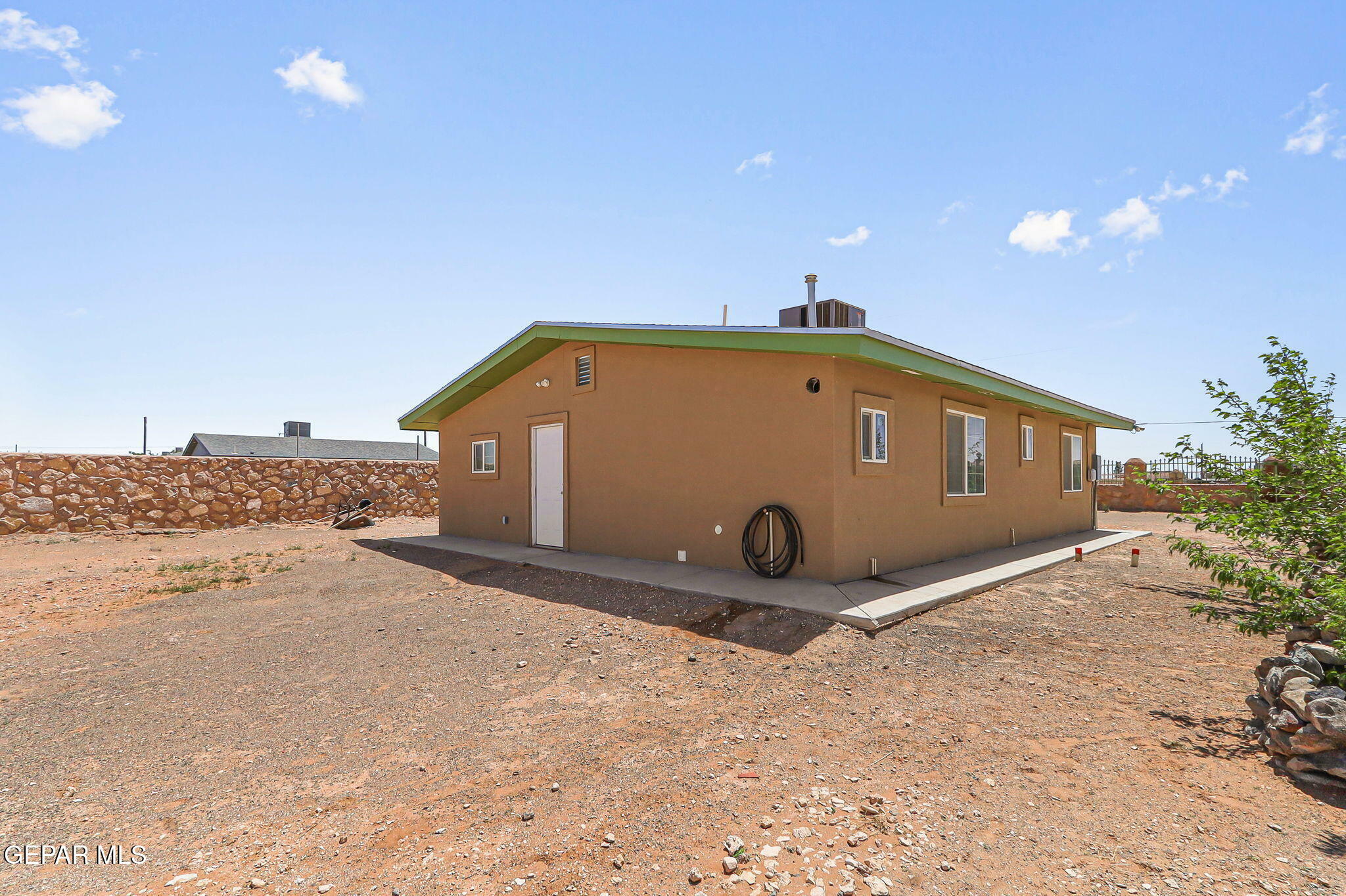 Property Photo: 13421 Soleen Road TX 79938