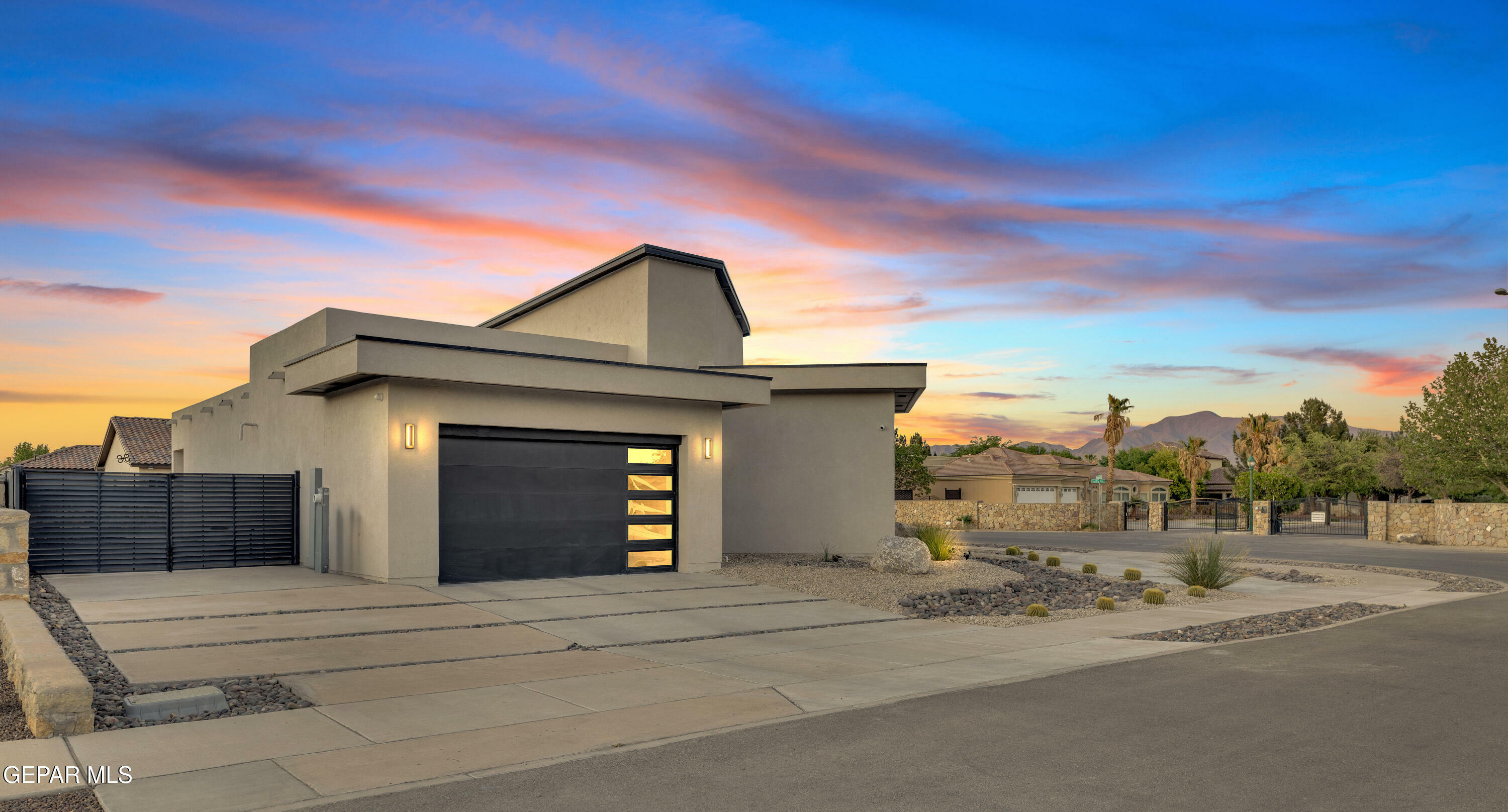 Property Photo: 652 Bir Circle TX 79932